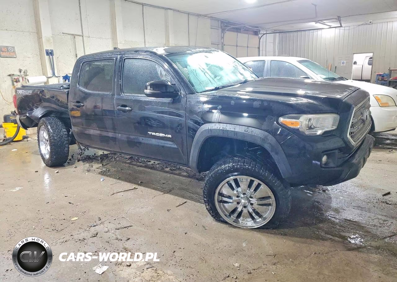 2016 Toyota Tacoma Trd Off-Road VIN:5TFCZ5AN9GX031291 - 4