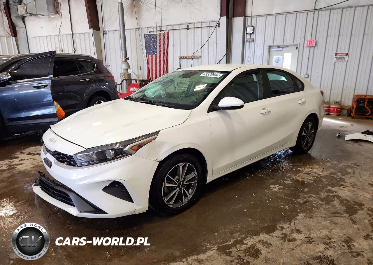 2022 Kia Forte Lxs VIN:3KPF24AD0NE430882 - 1