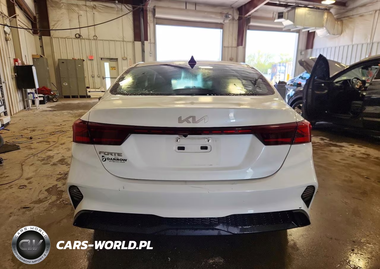 2022 Kia Forte Lxs VIN:3KPF24AD0NE430882 - 6