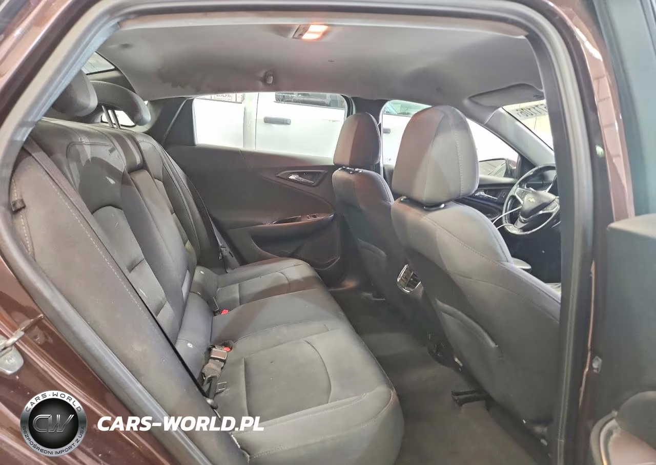 2016 Chevrolet Malibu Lt VIN:1G1ZE5ST4GF258485 - 10