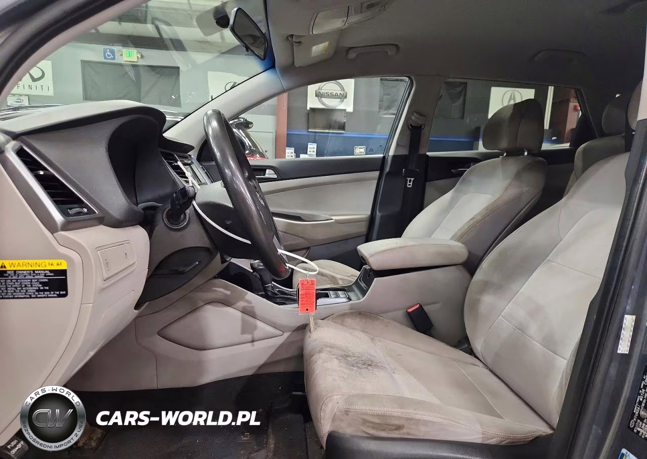 2017 Hyundai Tucson Se VIN:KM8J3CA45HU338461 - 7