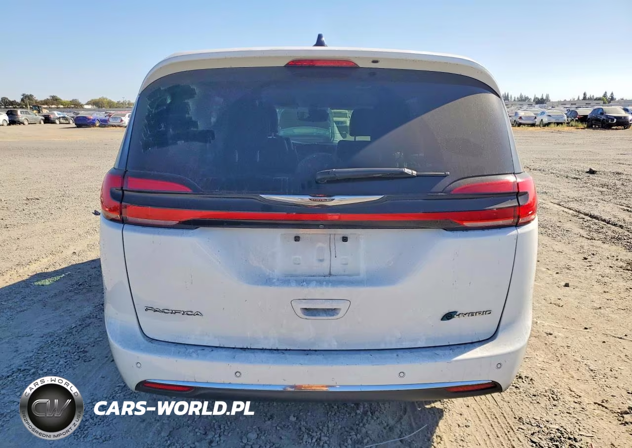 2023 Chrysler Pacifica Hybrid Touring L VIN:2C4RC1L7XPR558970 - 6