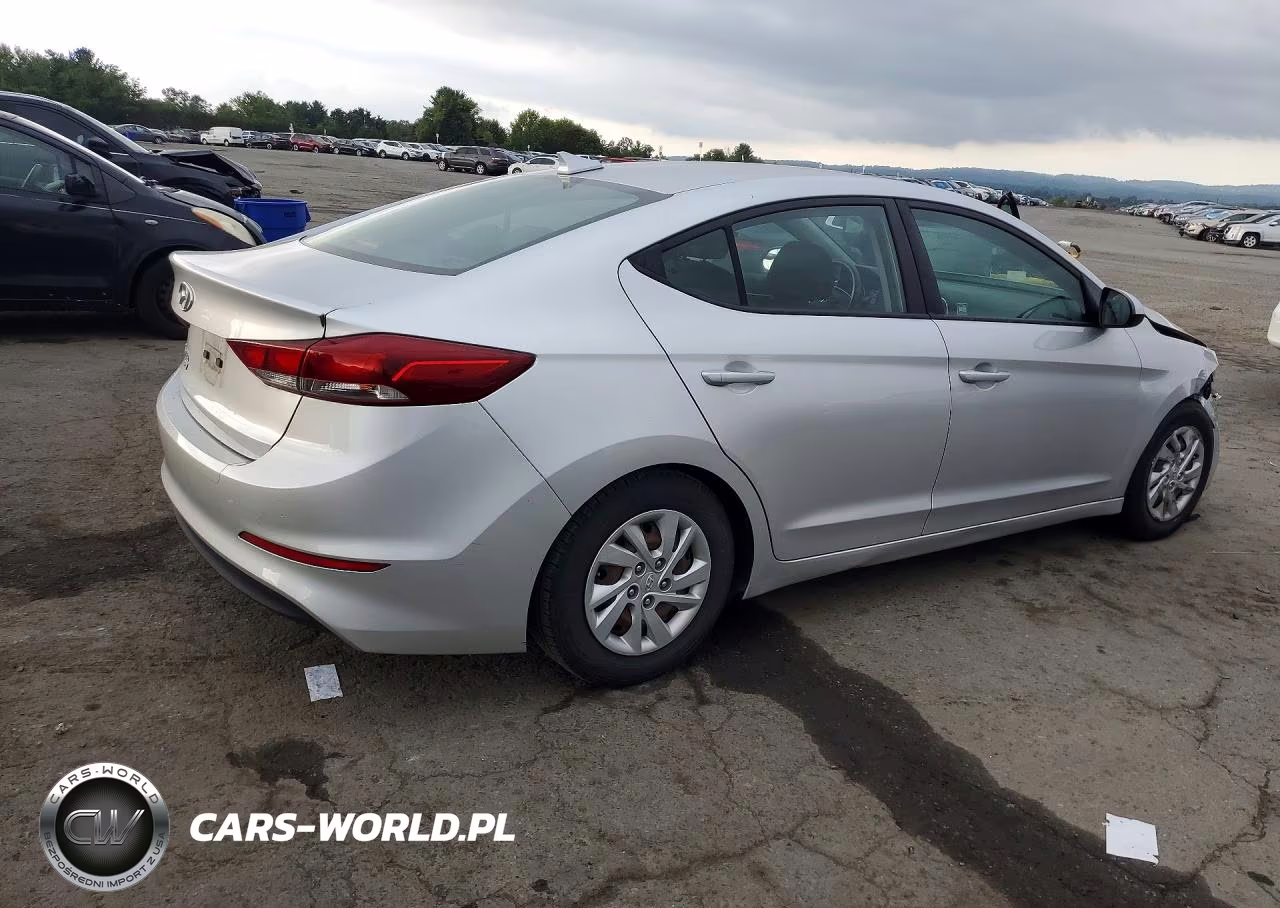 2018 Hyundai Elantra Se VIN:5NPD74LF6JH377960 - 3