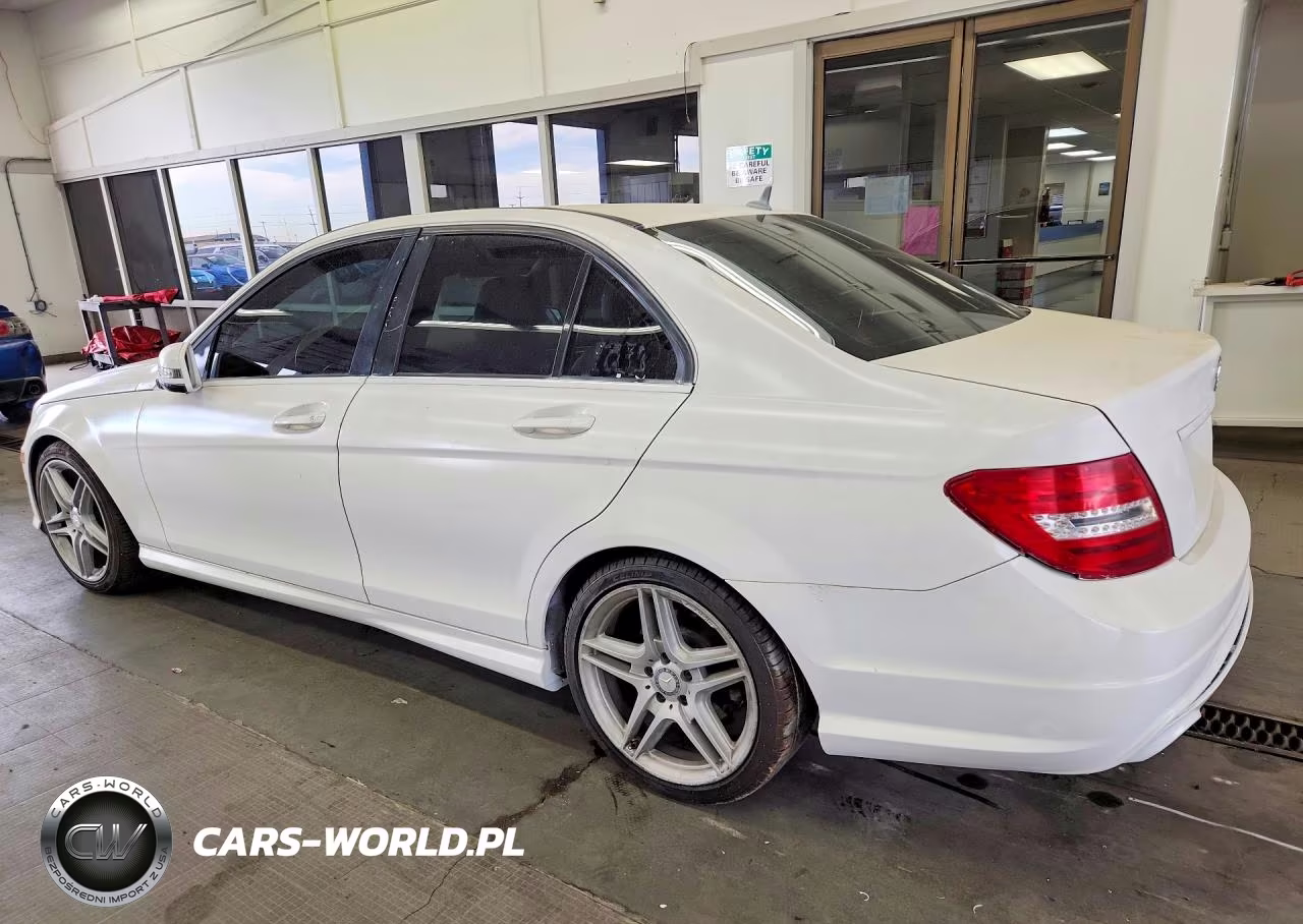 2013 Mercedes-Benz C 250 VIN:WDDGF4HB5DR253980 - 2