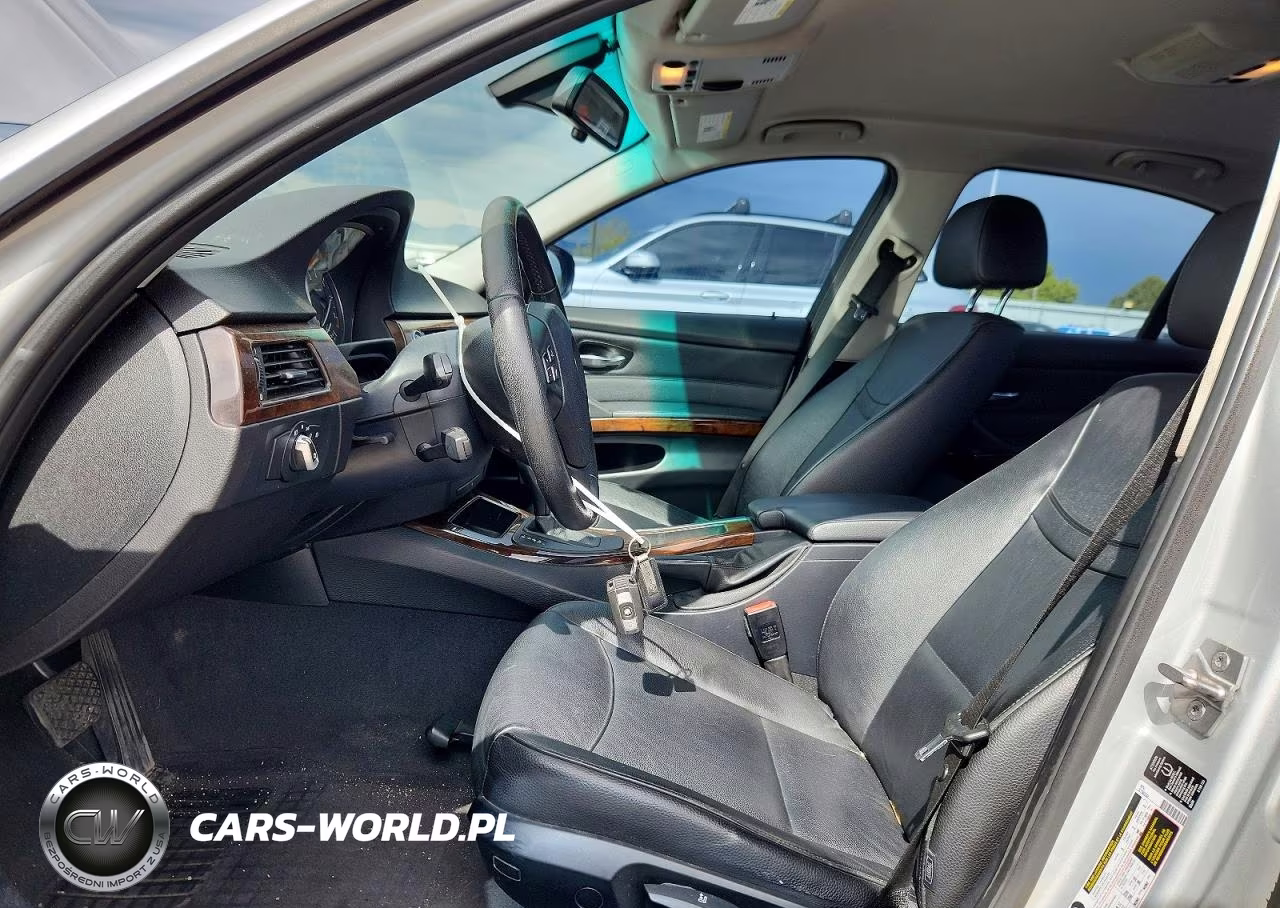 2011 BMW 328 Xi VIN:WBAPK7C56BF196693 - 7