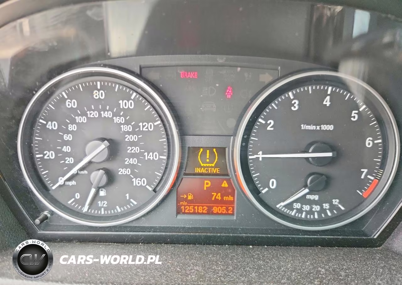 2011 BMW 328 Xi VIN:WBAPK7C56BF196693 - 9