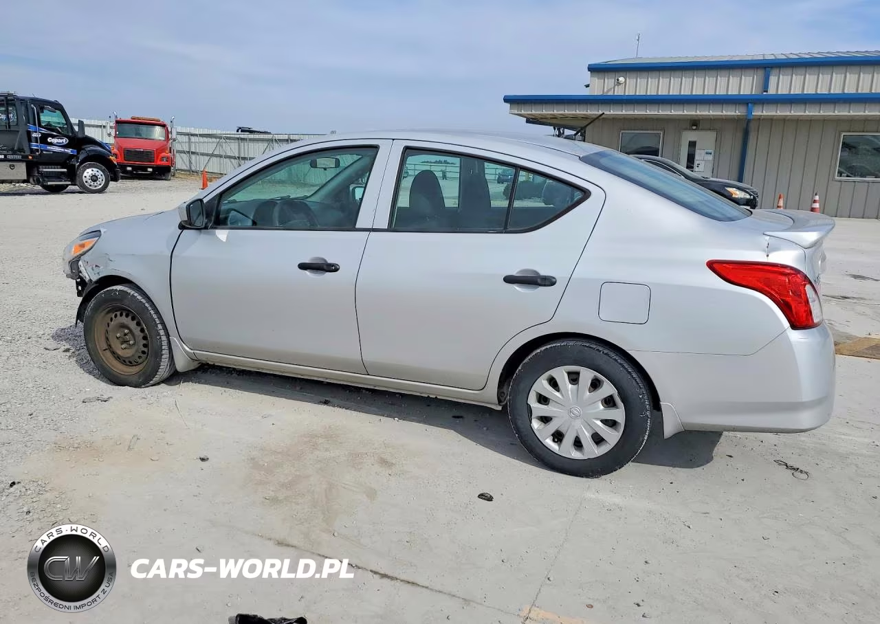 2018 Nissan Versa S Plus VIN:3N1CN7AP6JL829164 - 2