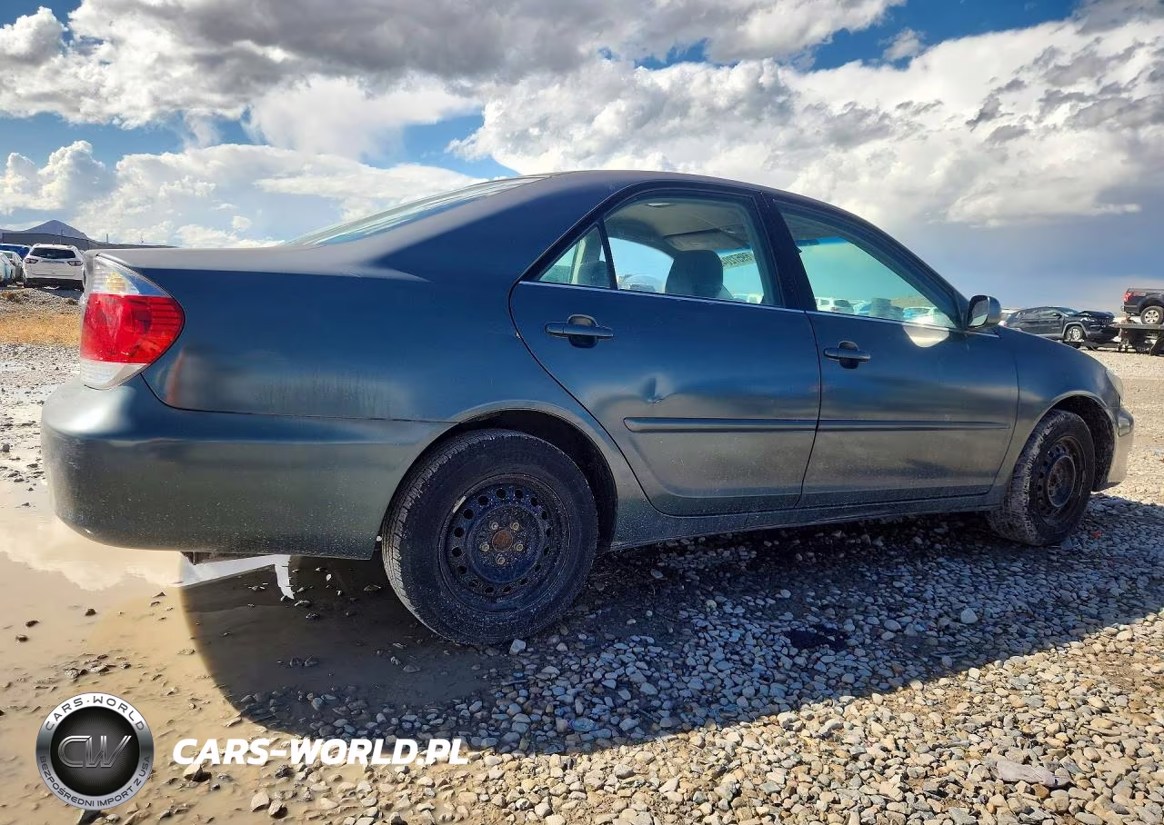 2006 Toyota Camry Le VIN:4T1BE32KX6U110951 - 3