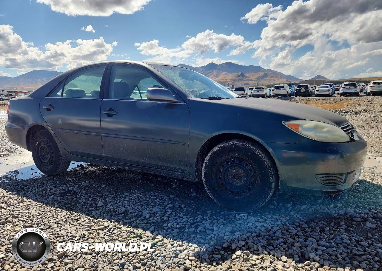2006 Toyota Camry Le VIN:4T1BE32KX6U110951 - 4