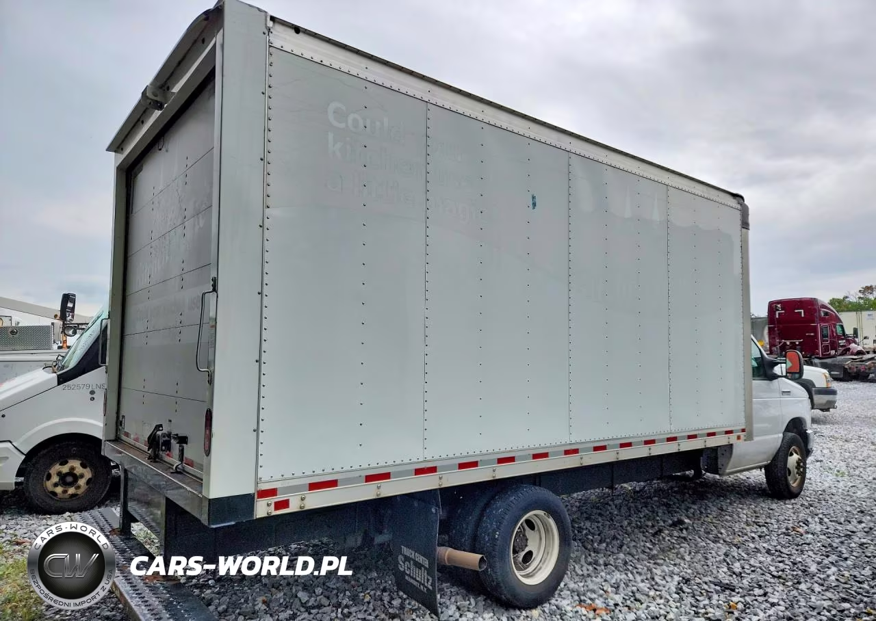 2023 Ford Econoline E350 Super Duty Cutaway Van VIN:1FDWE3FK6PDD09931 - 3