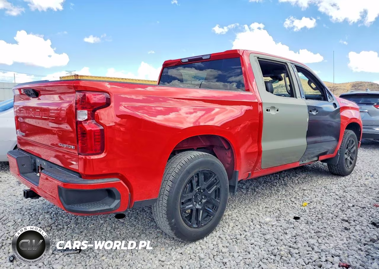 2023 Chevrolet Silverado C1500 Custom VIN:1GCPABEK9PZ131838 - 3