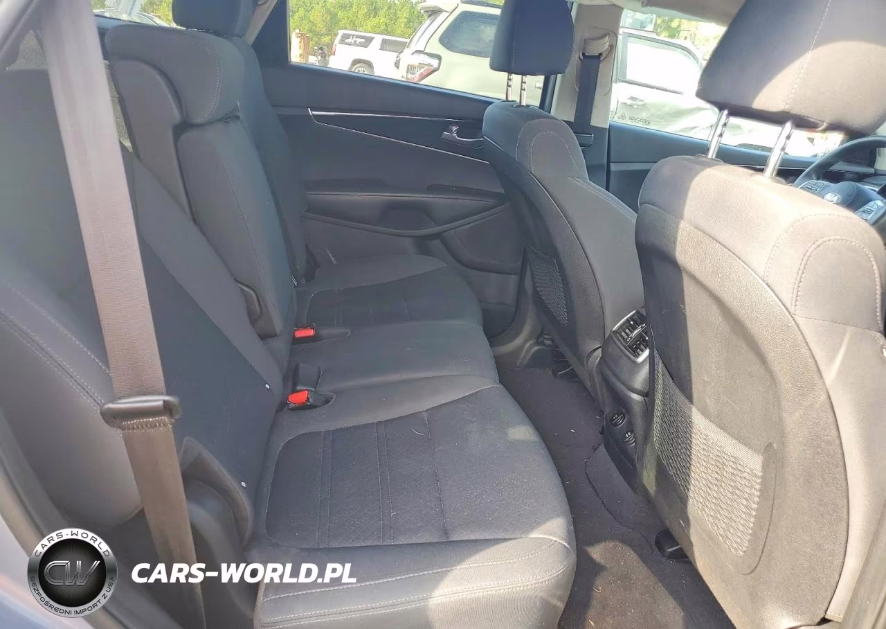2020 Kia Sorento Lx VIN:5XYPG4A38LG638991 - 10