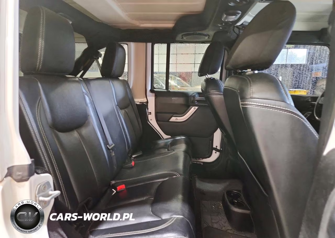 2013 Jeep Wrangler Unlimited Sahara VIN:1C4BJWEG0DL604571 - 11
