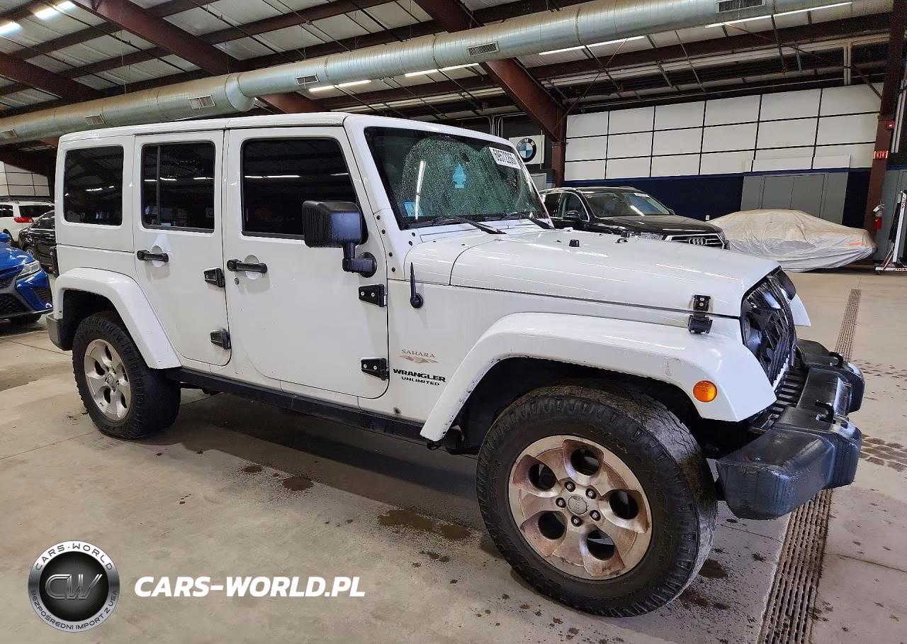2013 Jeep Wrangler Unlimited Sahara VIN:1C4BJWEG0DL604571 - 4