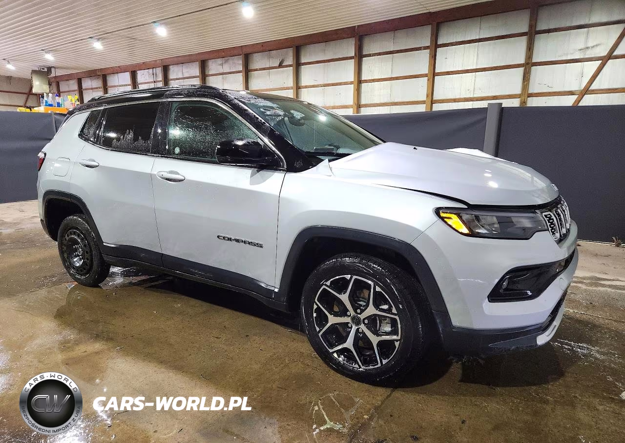 2025 Jeep Compass Limited VIN:3C4NJDCN8ST592013 - 4