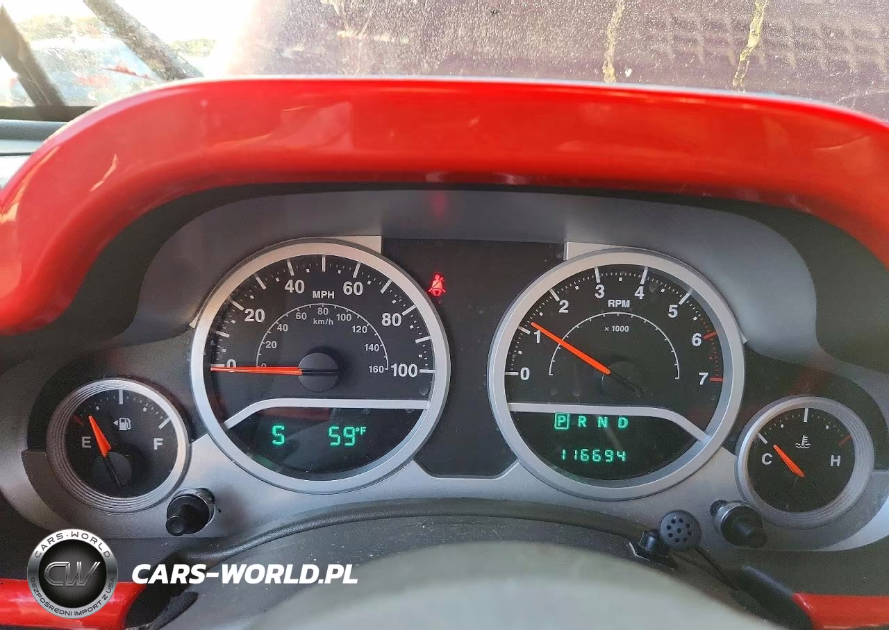 2007 Jeep Wrangler Sahara VIN:1J4GA59117L175879 - 9