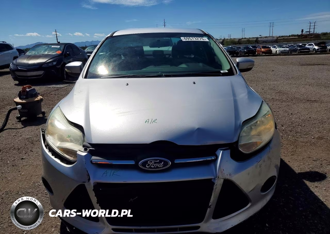 2014 Ford Focus Se VIN:1FADP3F24EL272487 - 5