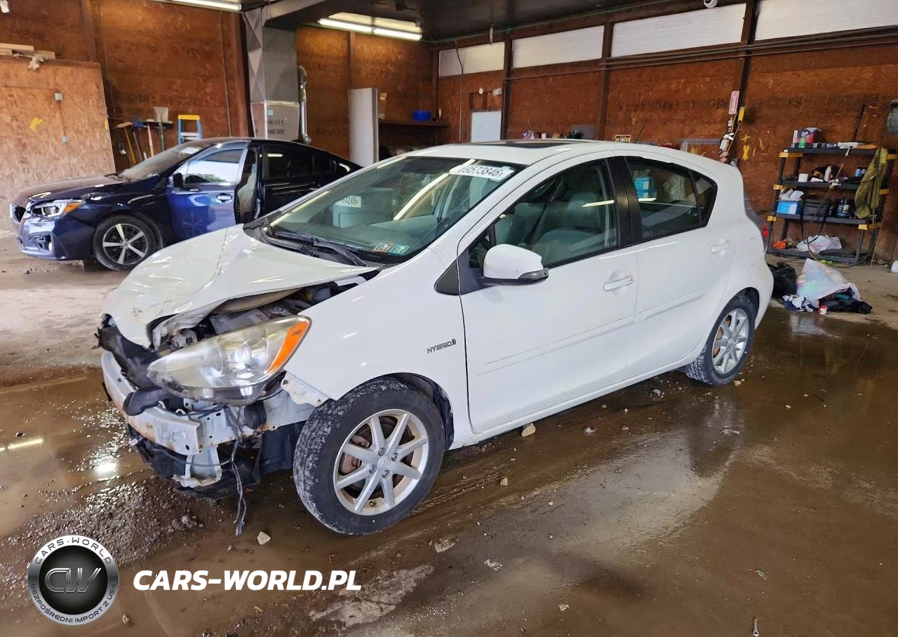 2013 Toyota Prius C Four – zdjęcie 1 z 12