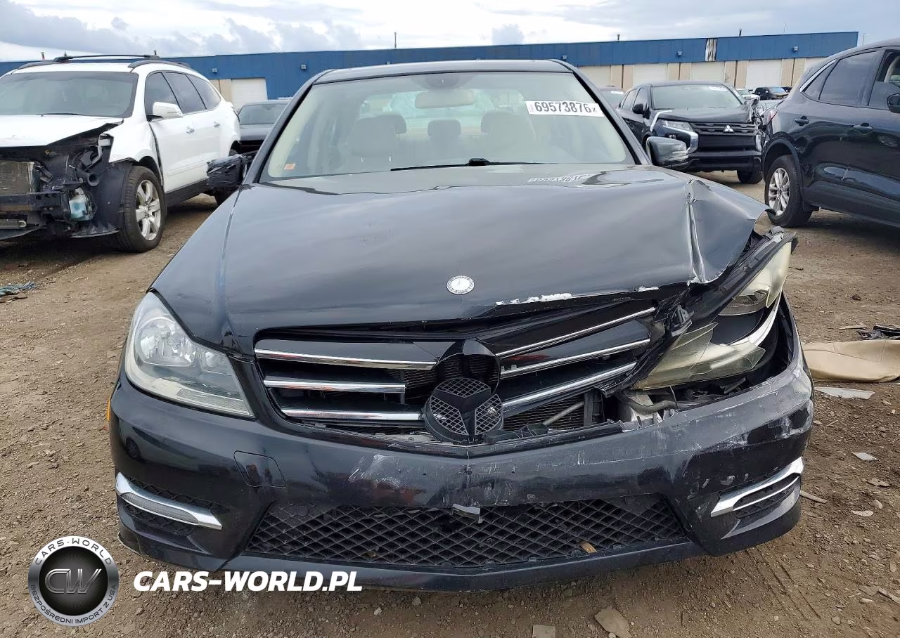 2014 Mercedes-Benz C 300 4Matic VIN:WDDGF8AB2EA939265 - 5