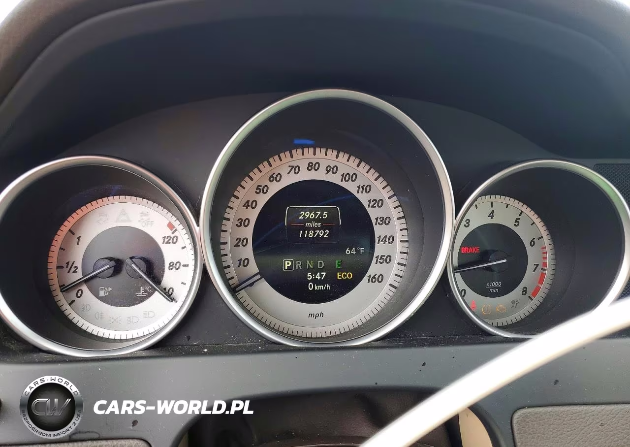 2014 Mercedes-Benz C 300 4Matic VIN:WDDGF8AB2EA939265 - 9
