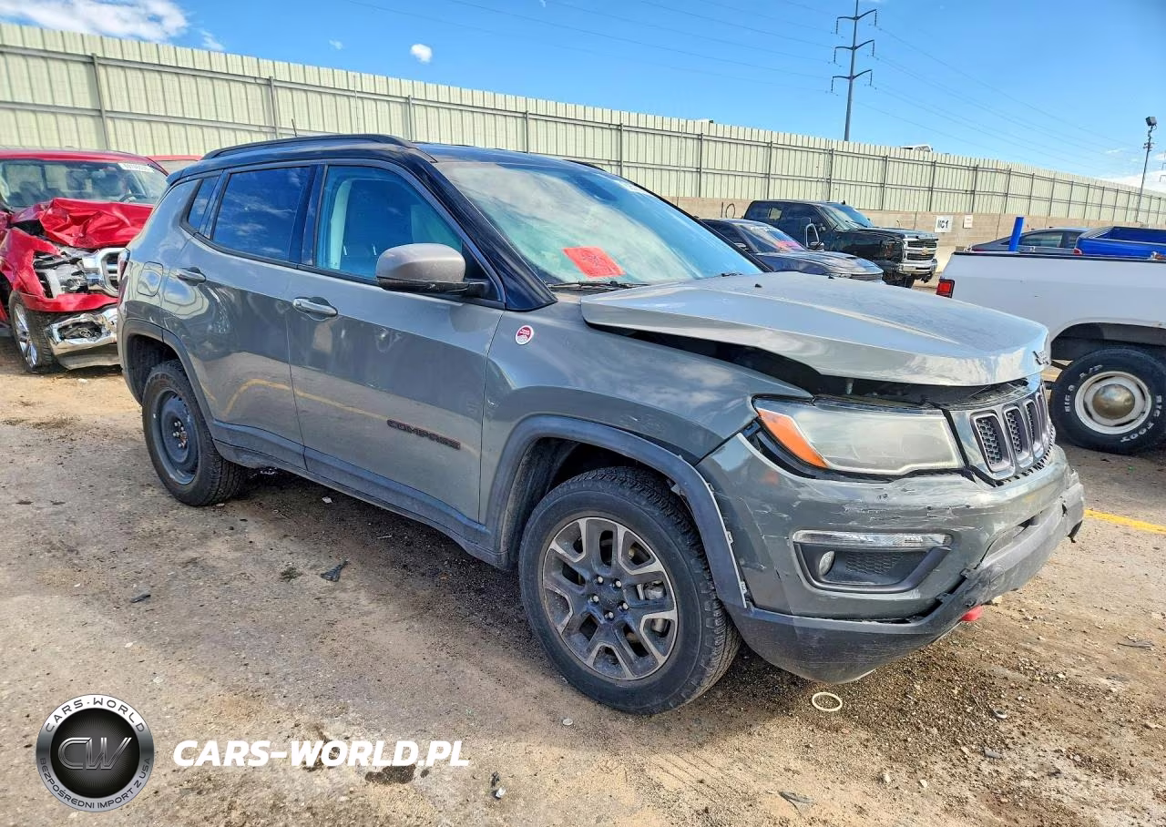 2019 Jeep Compass Trailhawk VIN:3C4NJDDB6KT668249 - 4