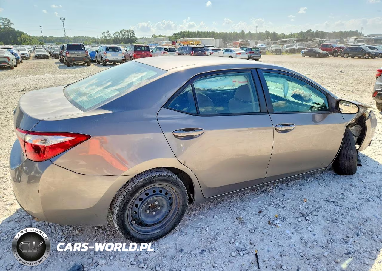 2014 Toyota Corolla Le VIN:5YFBURHE5EP070267 - 3