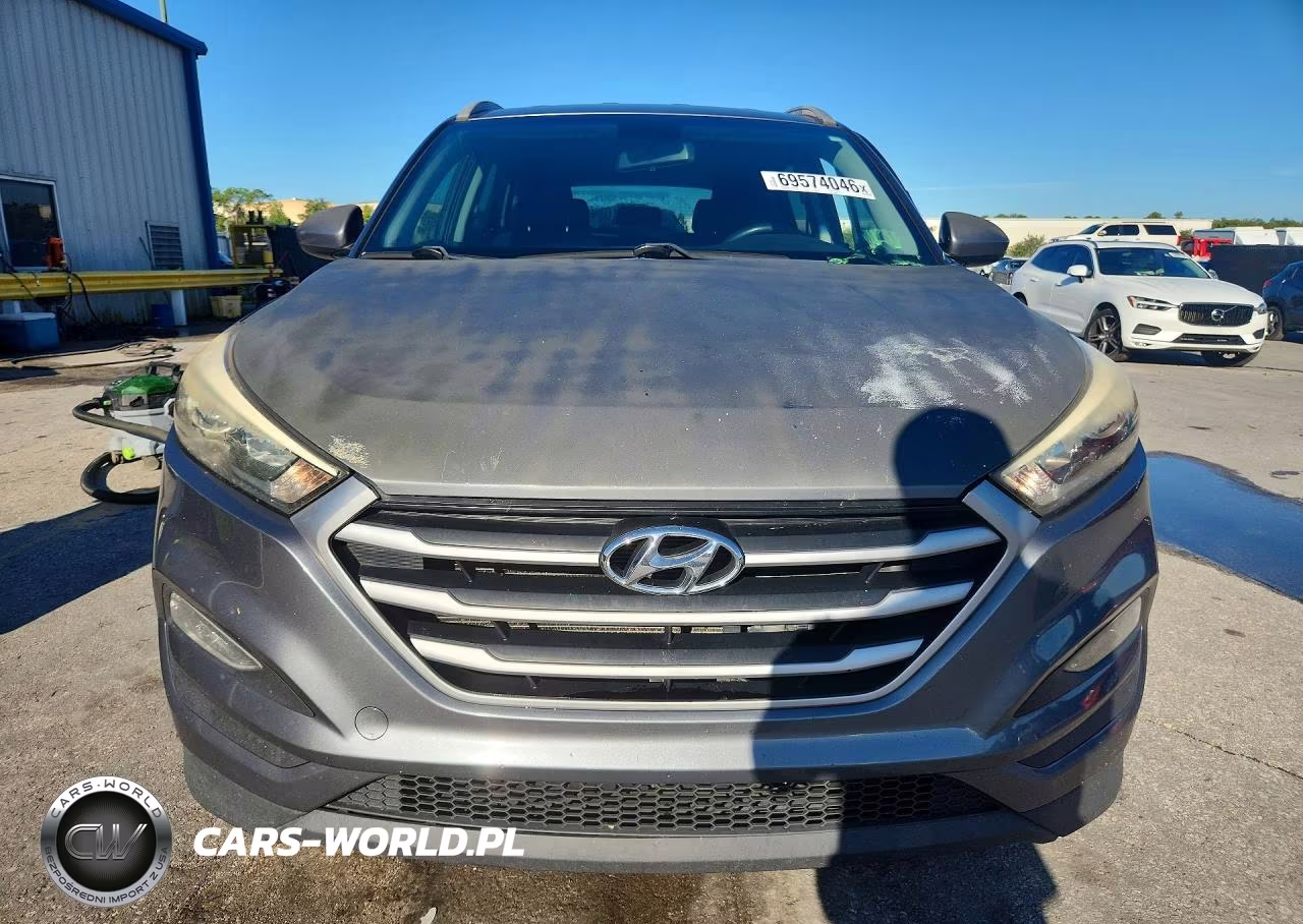 2017 Hyundai Tucson Se VIN:KM8J33A45HU452668 - 5