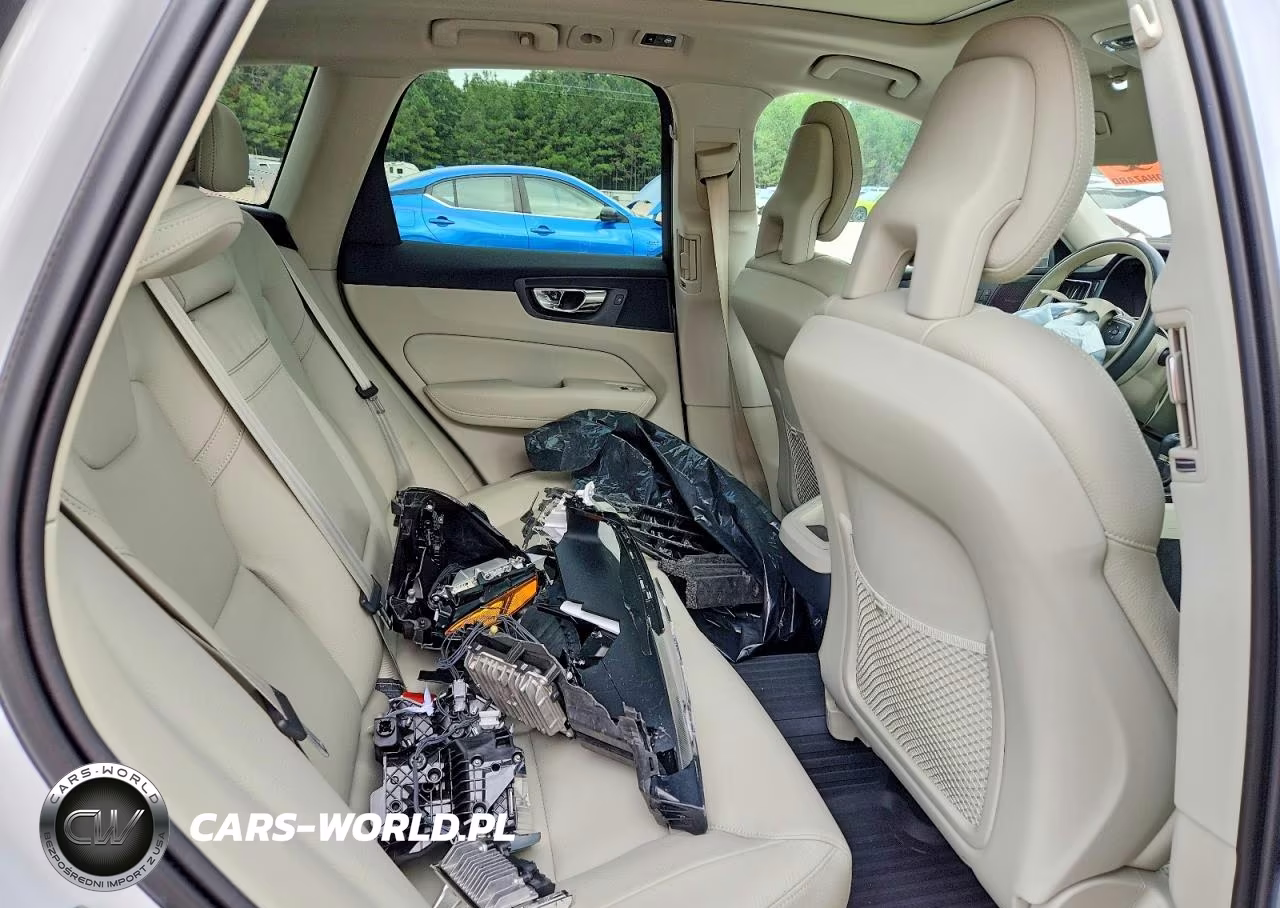 2019 Volvo Xc60 T5 Momentum VIN:LYV102DK5KB177550 - 11