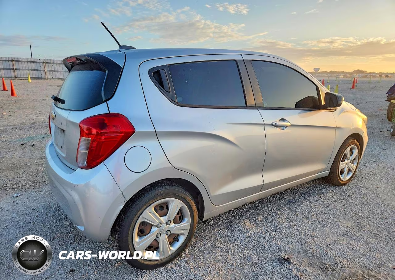 2019 Chevrolet Spark Ls VIN:KL8CB6SA4KC701845 - 3
