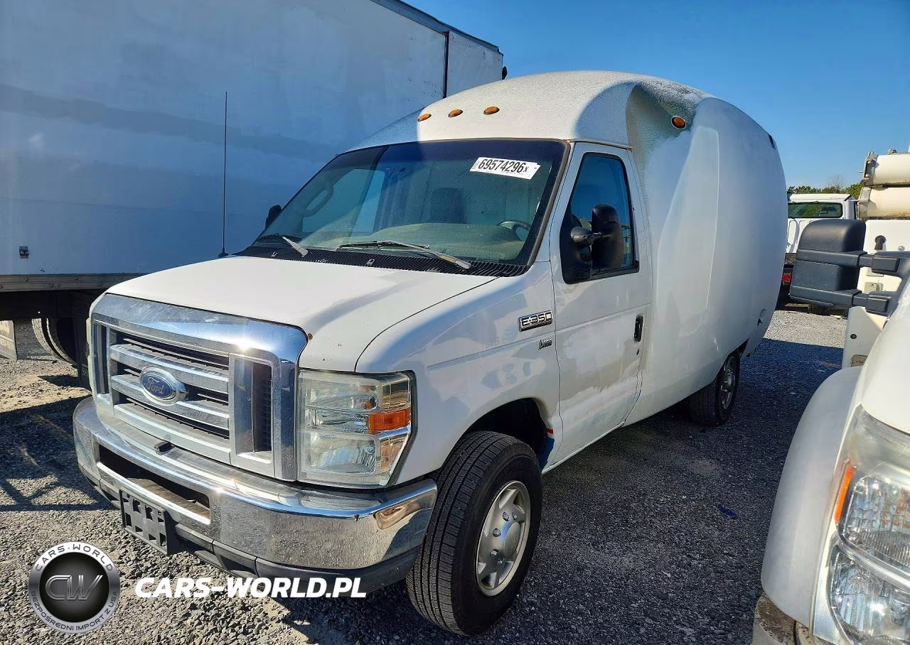 2013 Ford Econoline E350 Super Duty Cutaway Van VIN:1FDWE3FL1DDA70194 - 1