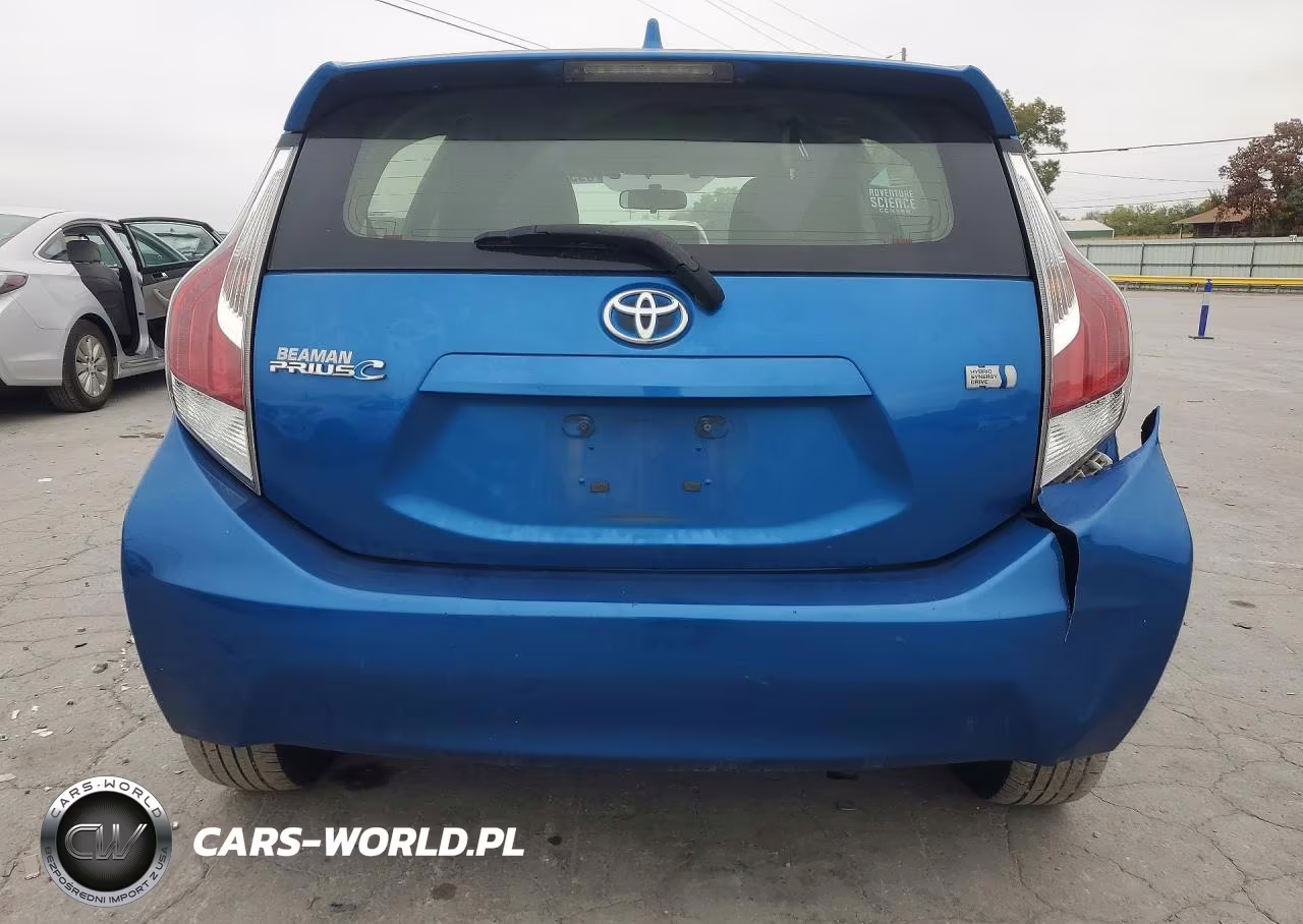 2016 Toyota Prius C Two VIN:JTDKDTB36G1136966 - 6
