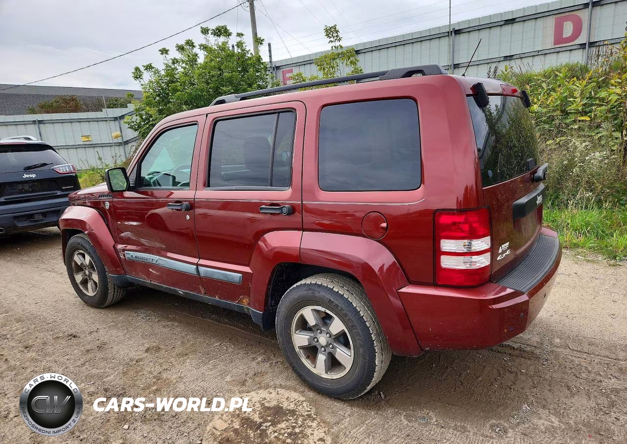2008 Jeep Liberty Sport VIN:1J8GN28K58W225694 - 2