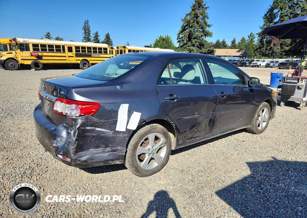 2013 Toyota Corolla Le VIN:2T1BU4EE8DC041755 - 3