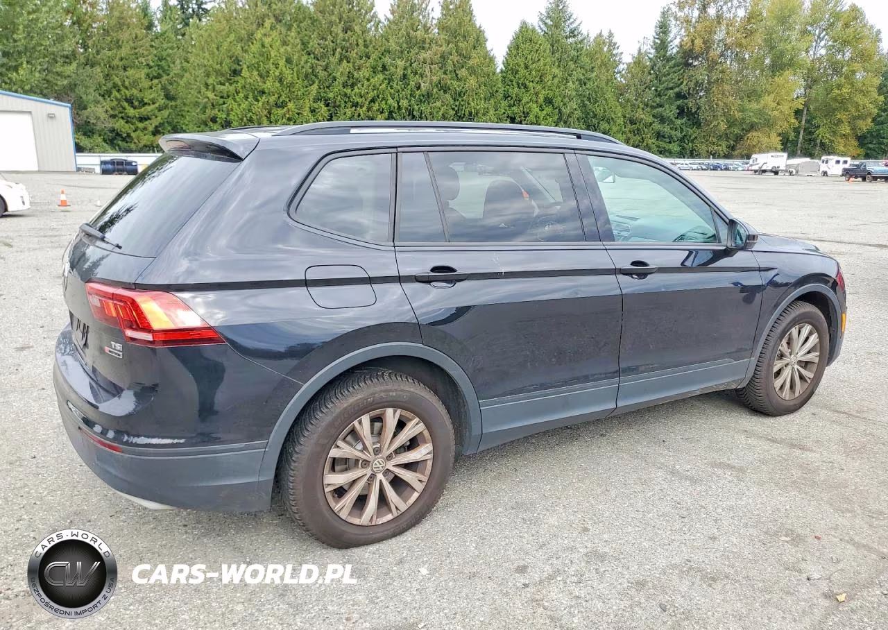 2018 Volkswagen Tiguan S VIN:3VV0B7AX6JM131495 - 3