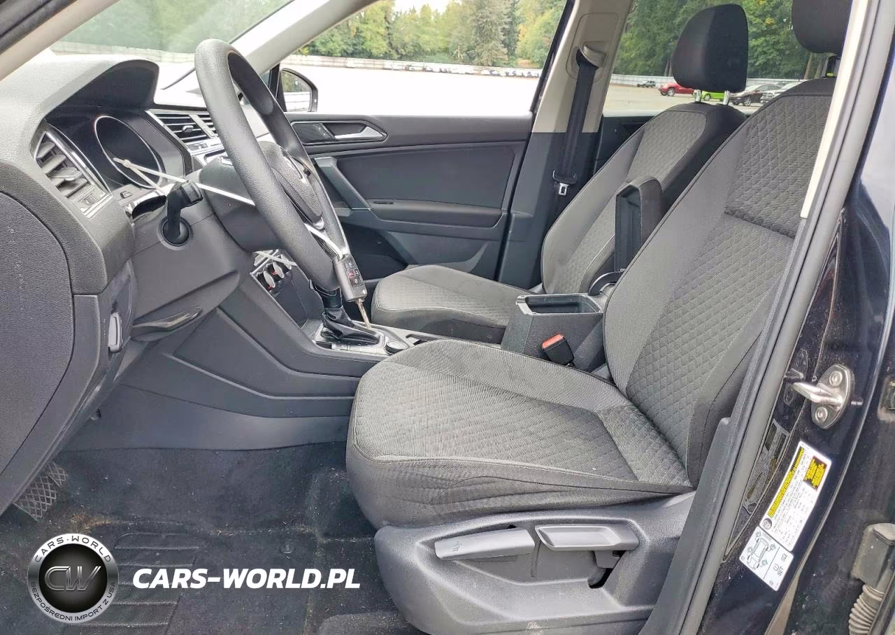 2018 Volkswagen Tiguan S VIN:3VV0B7AX6JM131495 - 7