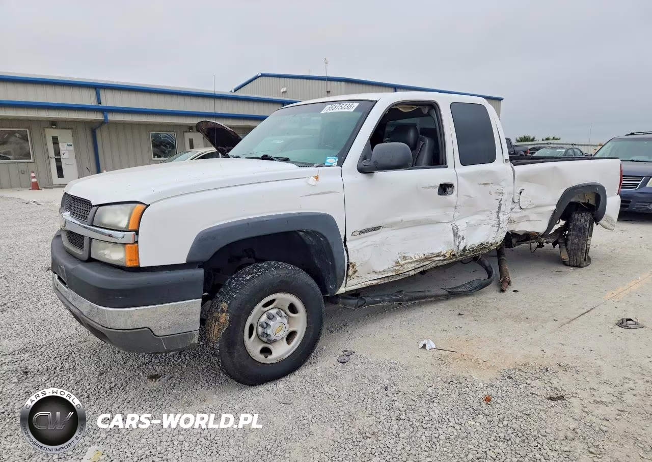 2003 Chevrolet Silverado C2500 Heavy Duty VIN:1GCHC29U73E218505 - 1
