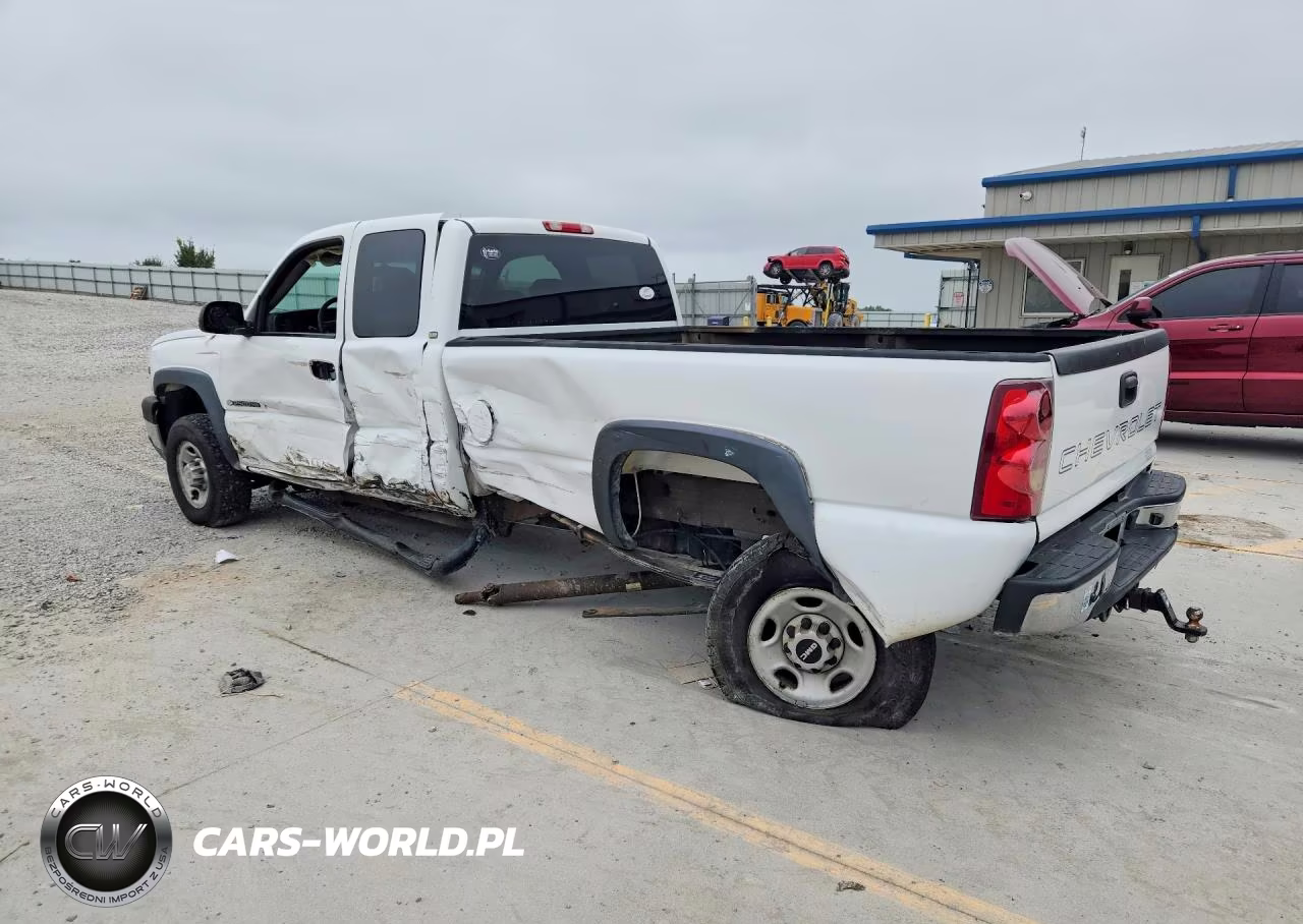 2003 Chevrolet Silverado C2500 Heavy Duty VIN:1GCHC29U73E218505 - 2