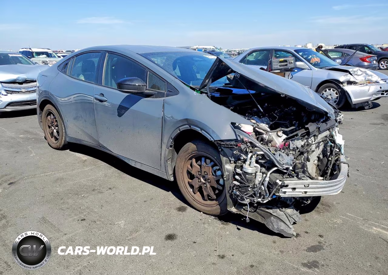 2025 Toyota Prius Plug-In Hybrid Se VIN:JTDACACU2S3052702 - 4