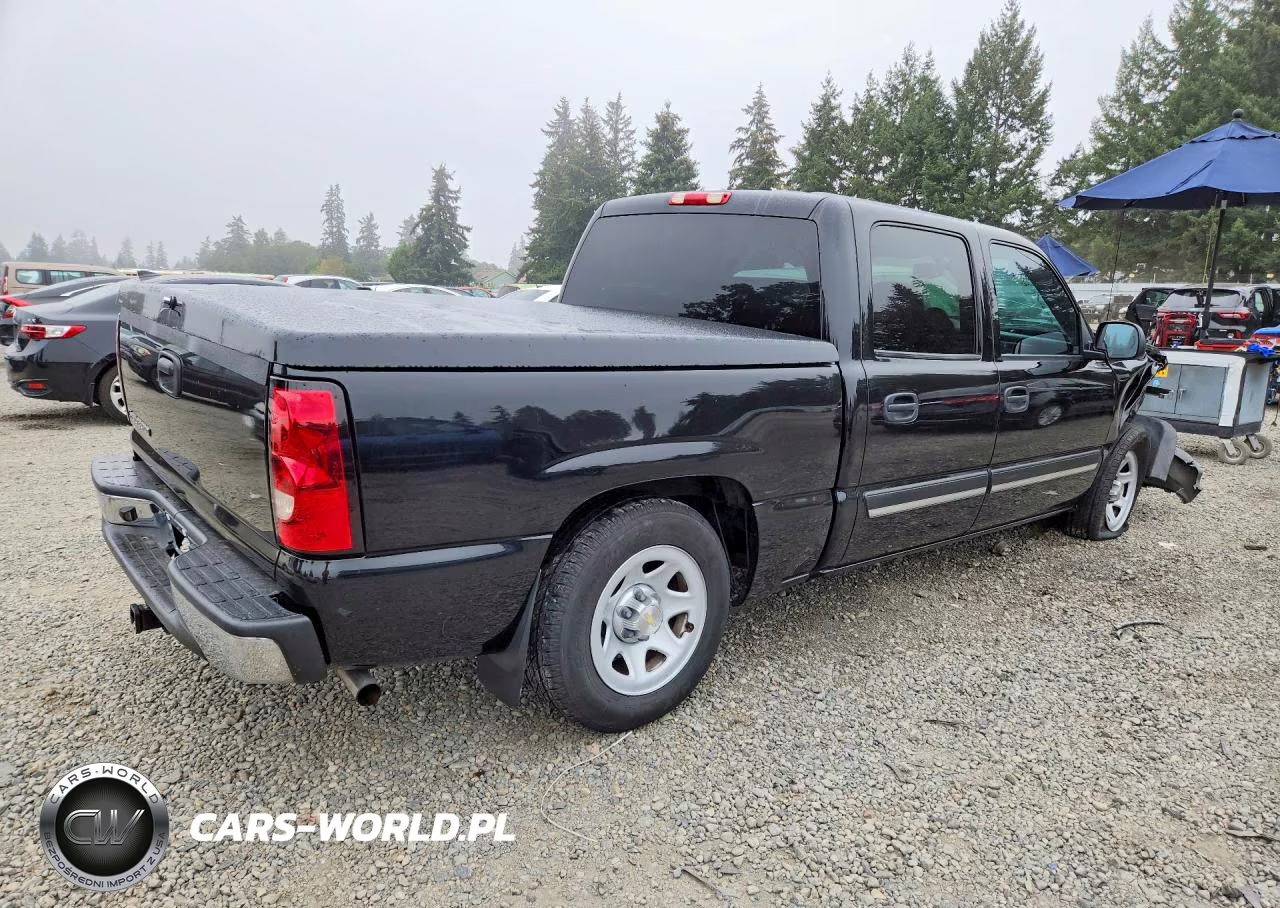 2004 Chevrolet Silverado C1500 VIN:2GCEC13T841417417 - 3