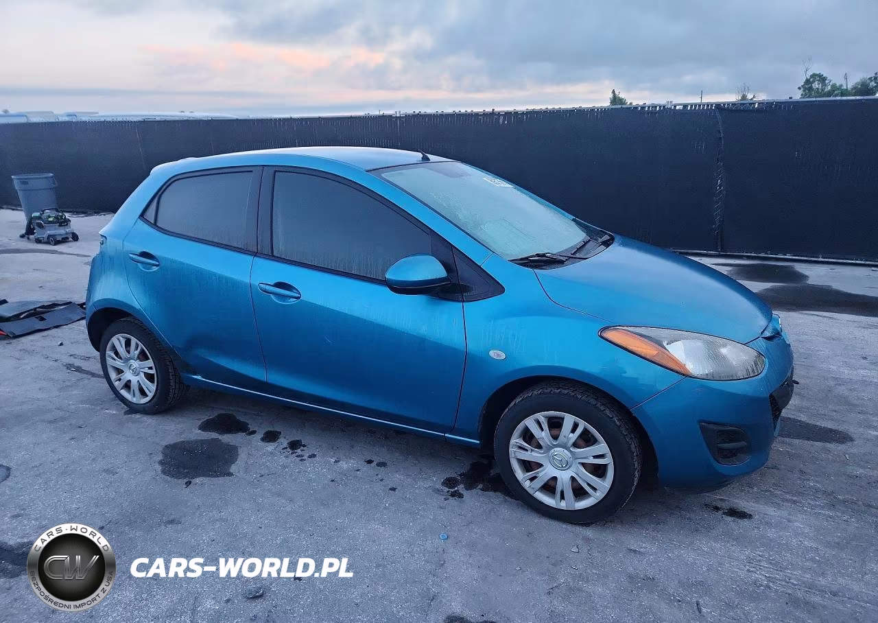 2011 Mazda Mazda2 VIN:JM1DE1HZ7B0120537 - 4