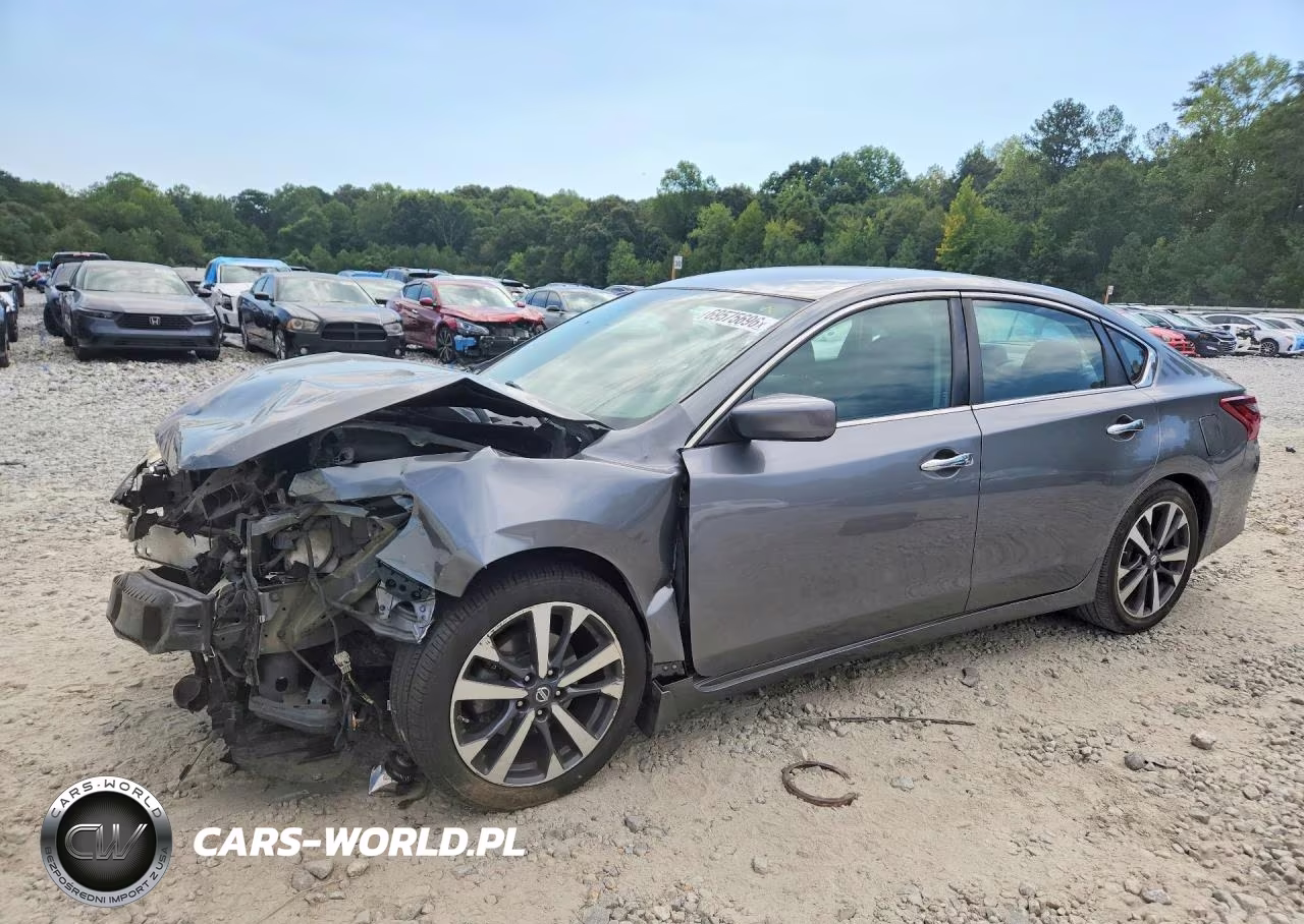 2017 Nissan Altima 2.5 Sr – zdjęcie 1 z 12