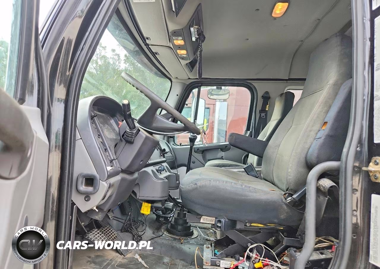 2005 Freightliner M2 106 Medium Duty VIN:1FVACWDDX5HU79553 - 7