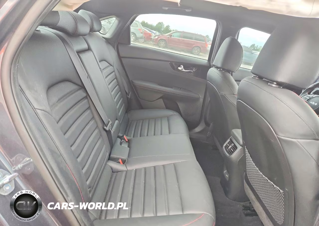 2024 Kia Forte Gt VIN:3KPF44AC1RE710057 - 10