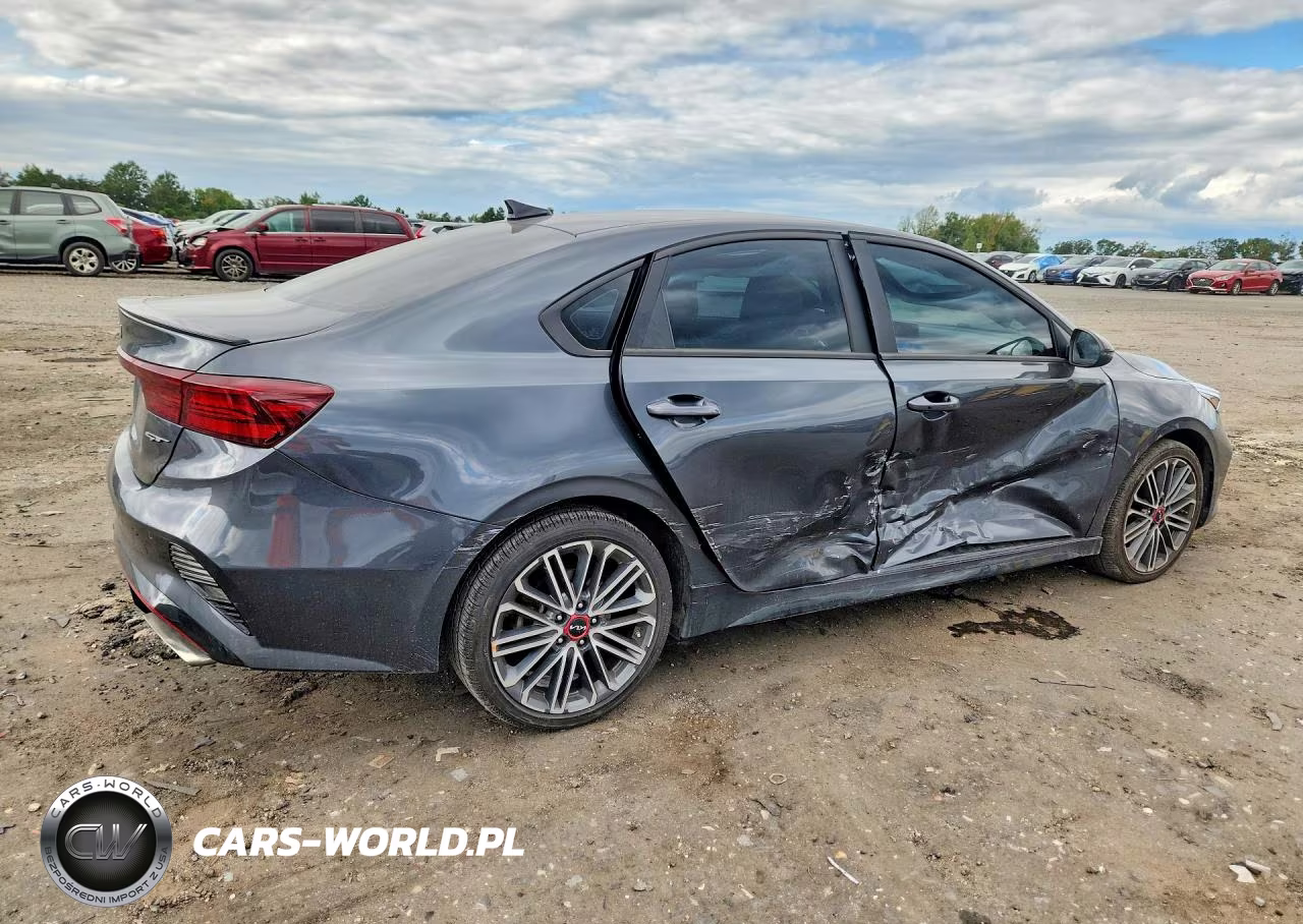 2024 Kia Forte Gt VIN:3KPF44AC1RE710057 - 3