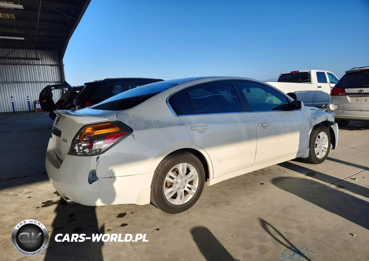 2012 Nissan Altima 2.5 VIN:1N4AL2AP7CN467612 - 3