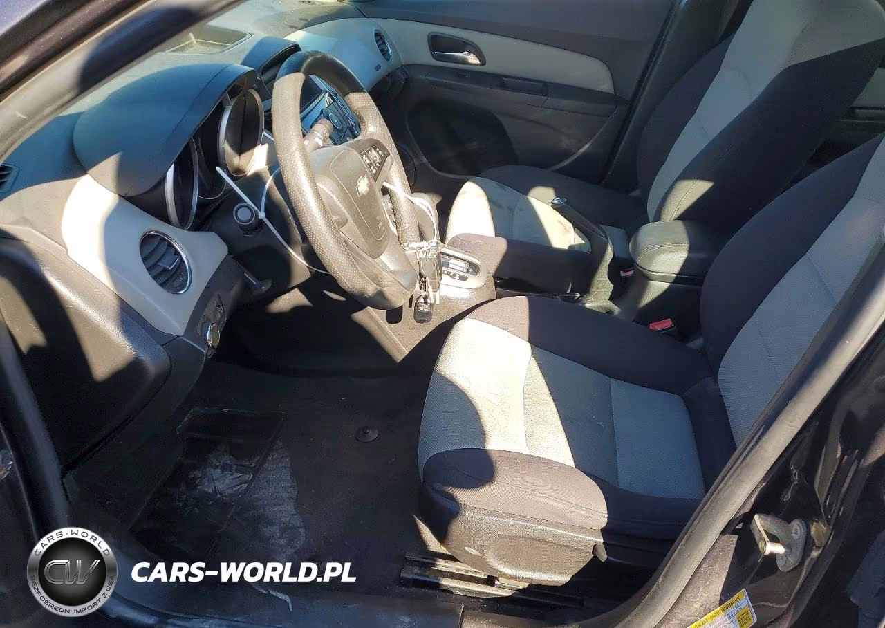 2014 Chevrolet Cruze Ls VIN:1G1PA5SG3E7267837 - 7