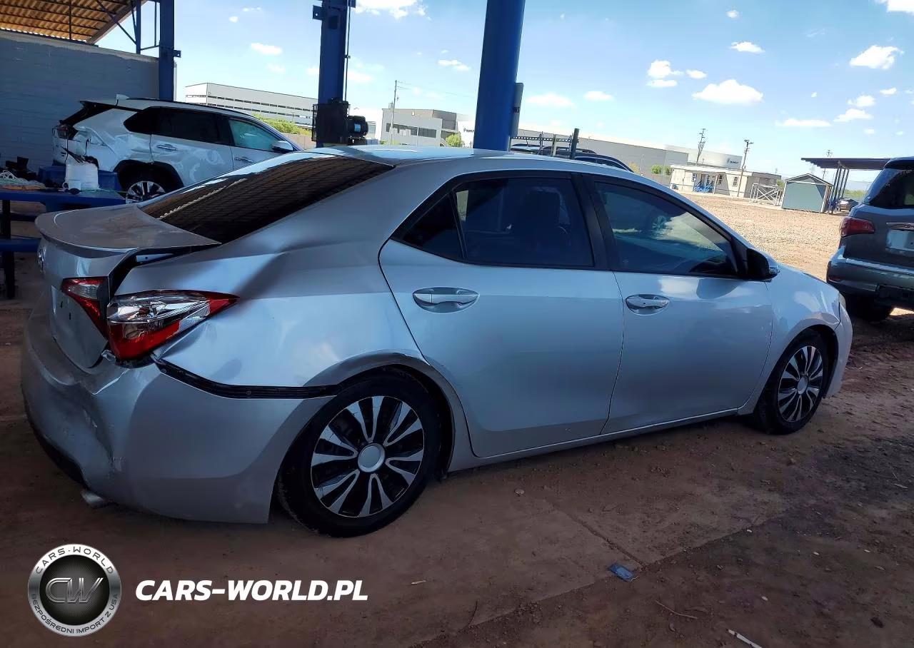 2016 Toyota Corolla S Plus VIN:5YFBURHE3GP547491 - 3
