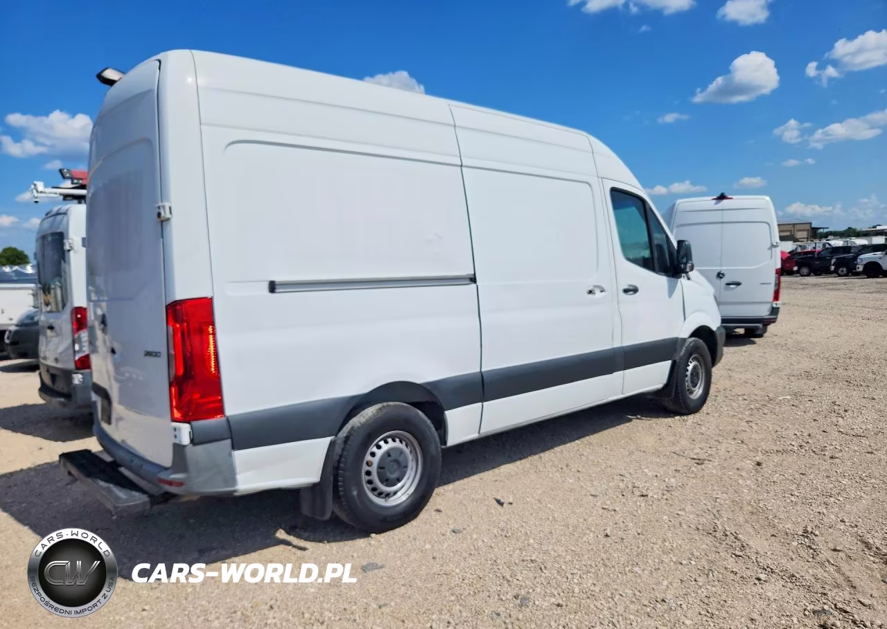 2022 Mercedes-Benz Sprinter 2500 VIN:W1Y40BHY5NT097186 - 3