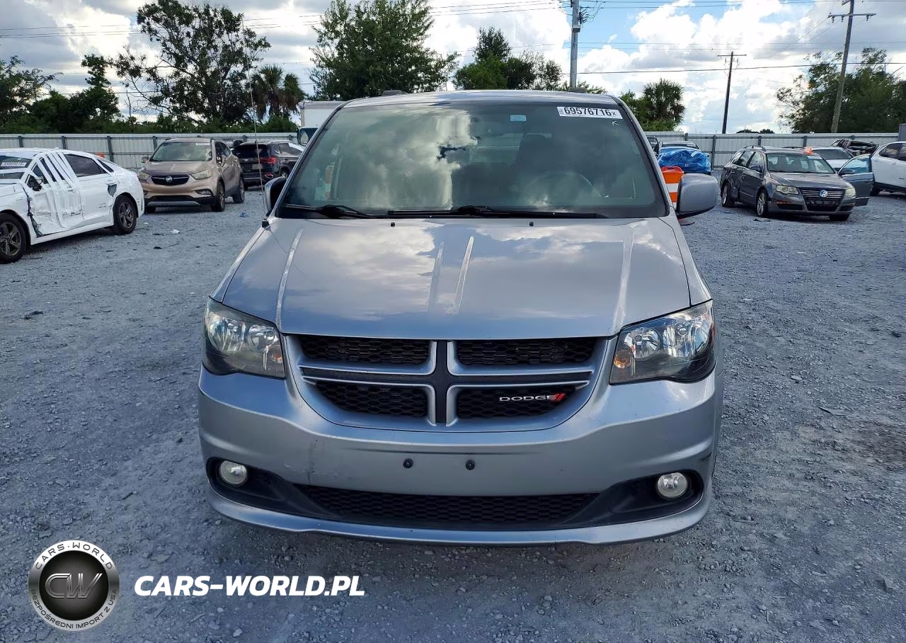 2017 Dodge Grand Caravan Gt VIN:2C4RDGEG1HR697464 - 5