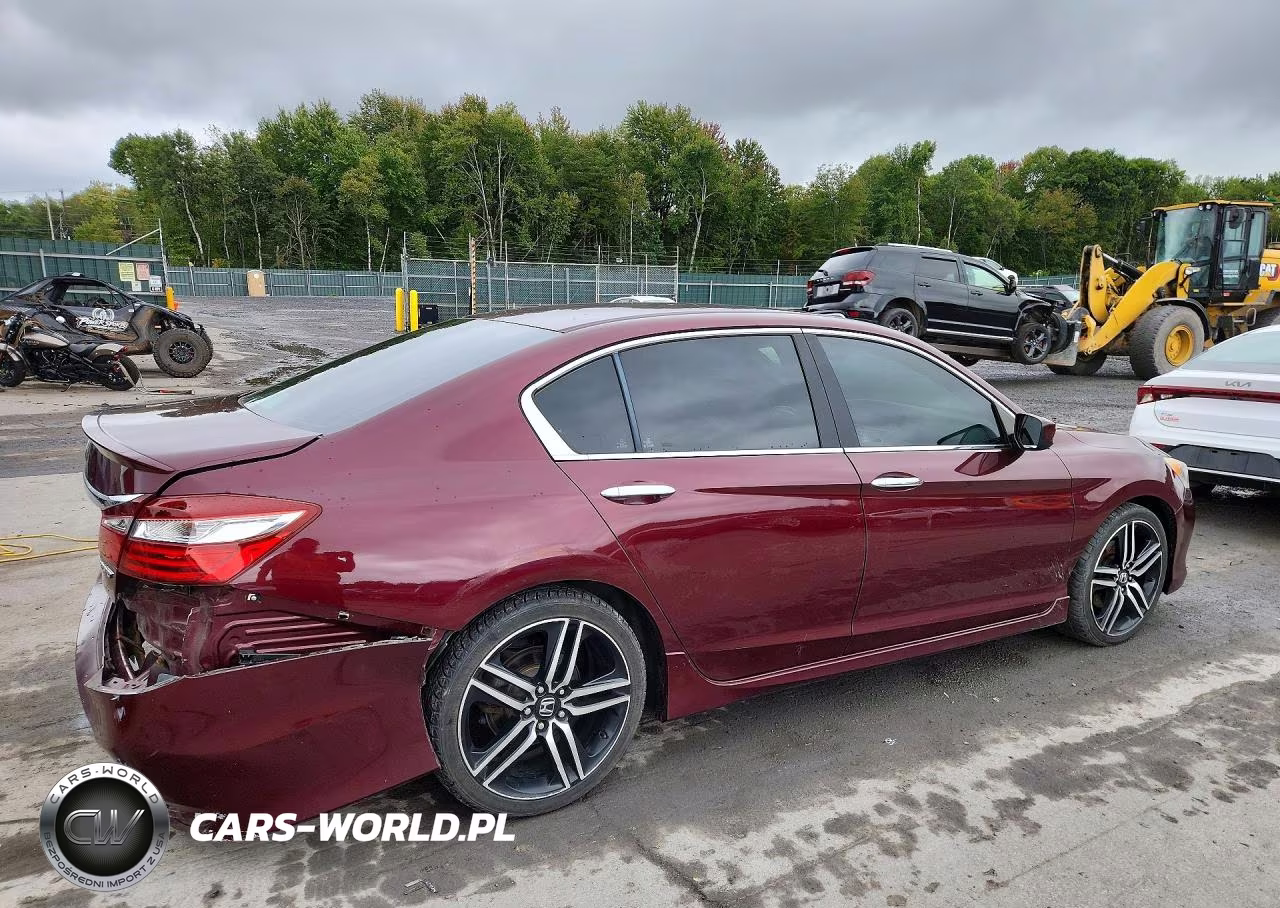 2017 Honda Accord Sport VIN:1HGCR2F57HA153631 - 3